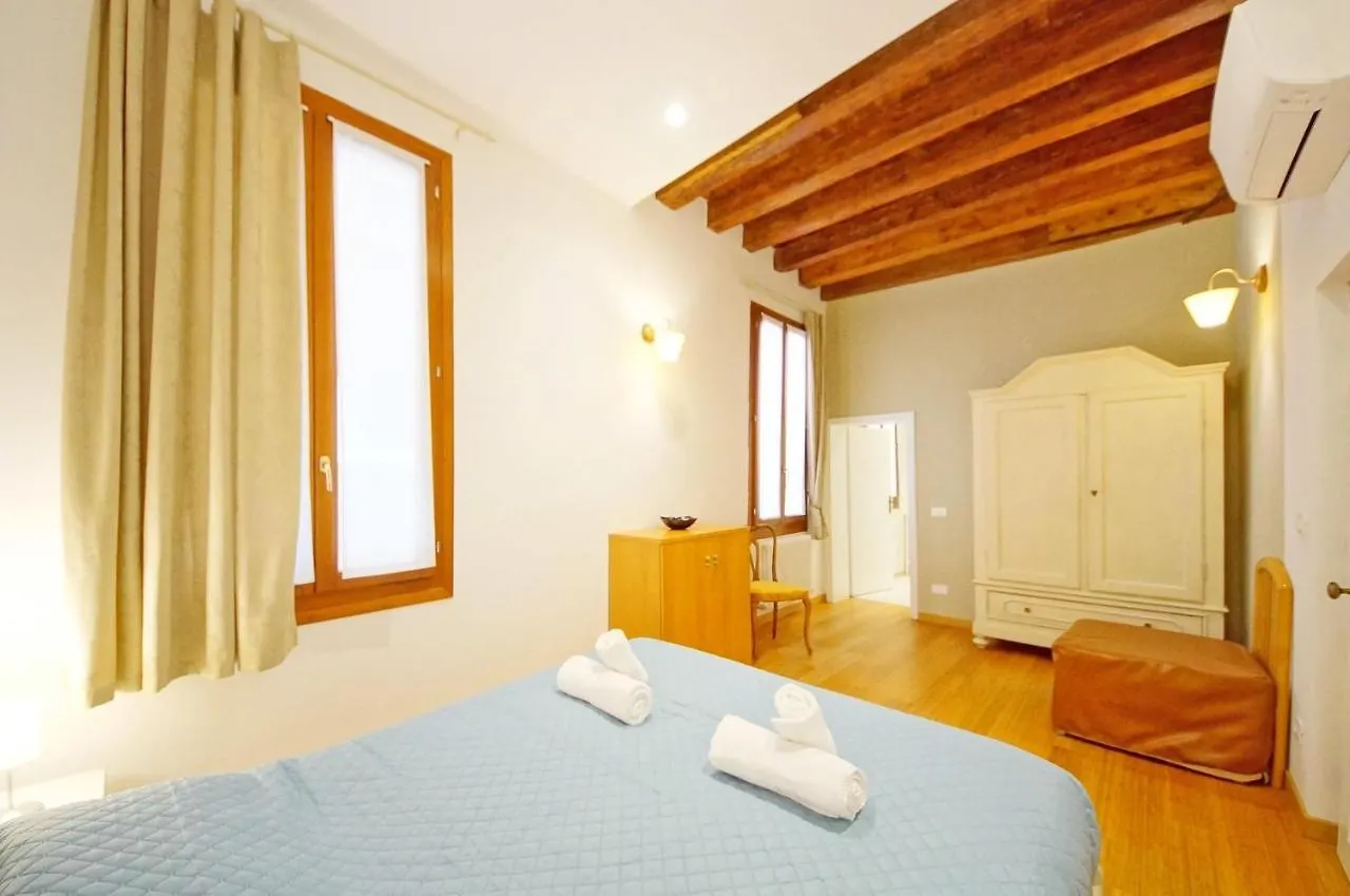 Dolcevita Apartments N 499 Biennale Venice